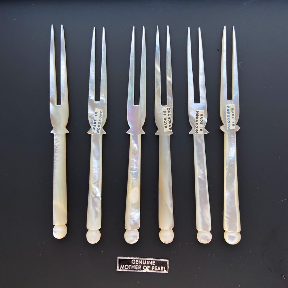 6 Vintage Mother of Pearl Caviar Relish Forks set